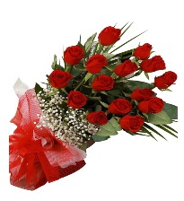 15 kırmızı gül buketi sevgiliye özel  Diyarbakır uluslararası çiçek gönderme 
