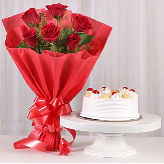 6 Kırmızı gül ve 4 kişilik yaş pasta  Diyarbakır çiçek servisi , çiçekçi adresleri 