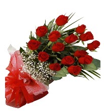 15 kırmızı gül buketi sevgiliye özel  Diyarbakır uluslararası çiçek gönderme 
